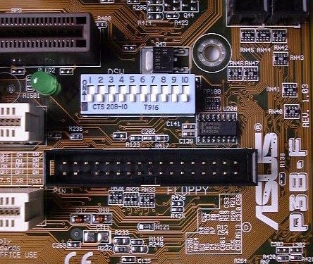 10 Mitos Salah Seputar Overclocking (2015) 1 P3B-F_Dip