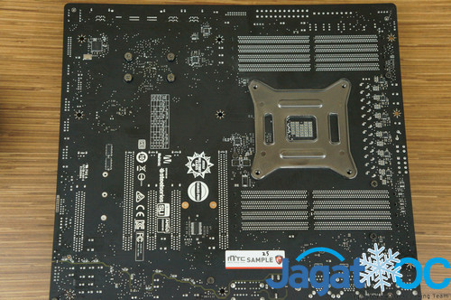 Preview & Unboxing MSI X99A GODLIKE GAMING: Motherboard Gaming atau Overclocking? 16 X99GODLIKE_47