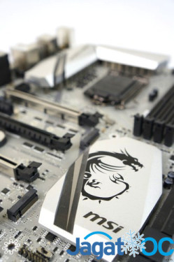 Preview MSI Z170A XPOWER GAMING Titanium Edition 6 Z170A-XPOWER-GAMING_12a