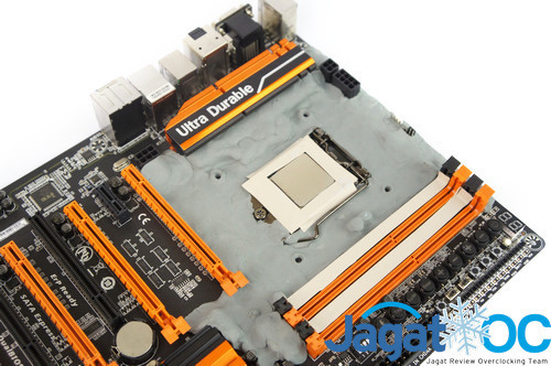 Overclocking Review: Gigabyte GA-Z97X-SOC Force LN2 & GA-Z97X-SOC Force 1 Z97X_SOCForce_08