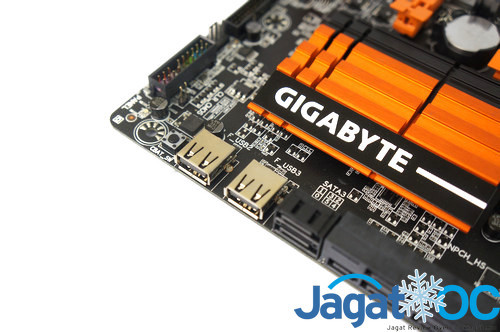 Overclocking Review: Gigabyte GA-Z97X-SOC Force LN2 & GA-Z97X-SOC Force 10 Z97X_SOCForce_11