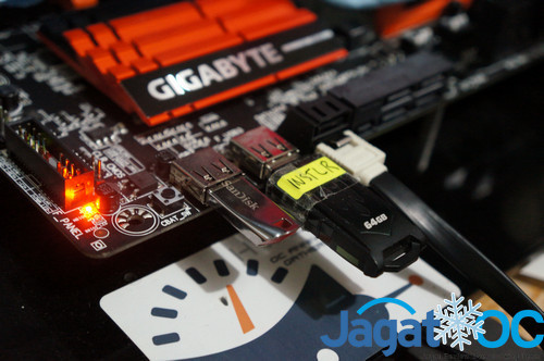 Overclocking Review: Gigabyte GA-Z97X-SOC Force LN2 & GA-Z97X-SOC Force 11 Z97X_SOCForce_16
