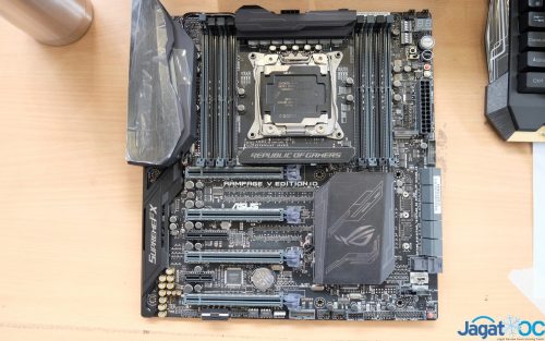 JagatOC Computex 2016 Update: HWT 2016 - Quick Preview Motherboard ASUS X99 Rampage V Edition 10 3 DSCF0654ss