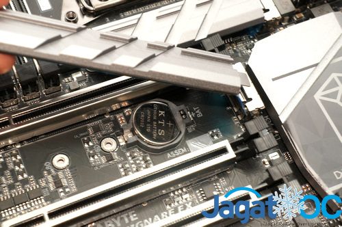 Hands-on Overclocking: Gigabyte X299 Designare EX + Core i9-7980XE 2 X299 DESIGNARE 12s