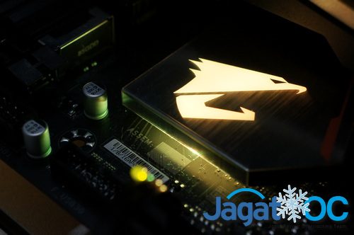Hands-on Review & Overclocking: Gigabyte B450 AORUS PRO WIFI 12 DSC01681ss