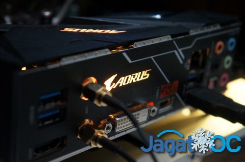 Hands-on Review & Overclocking: Gigabyte B450 AORUS PRO WIFI 5 DSC01682ss